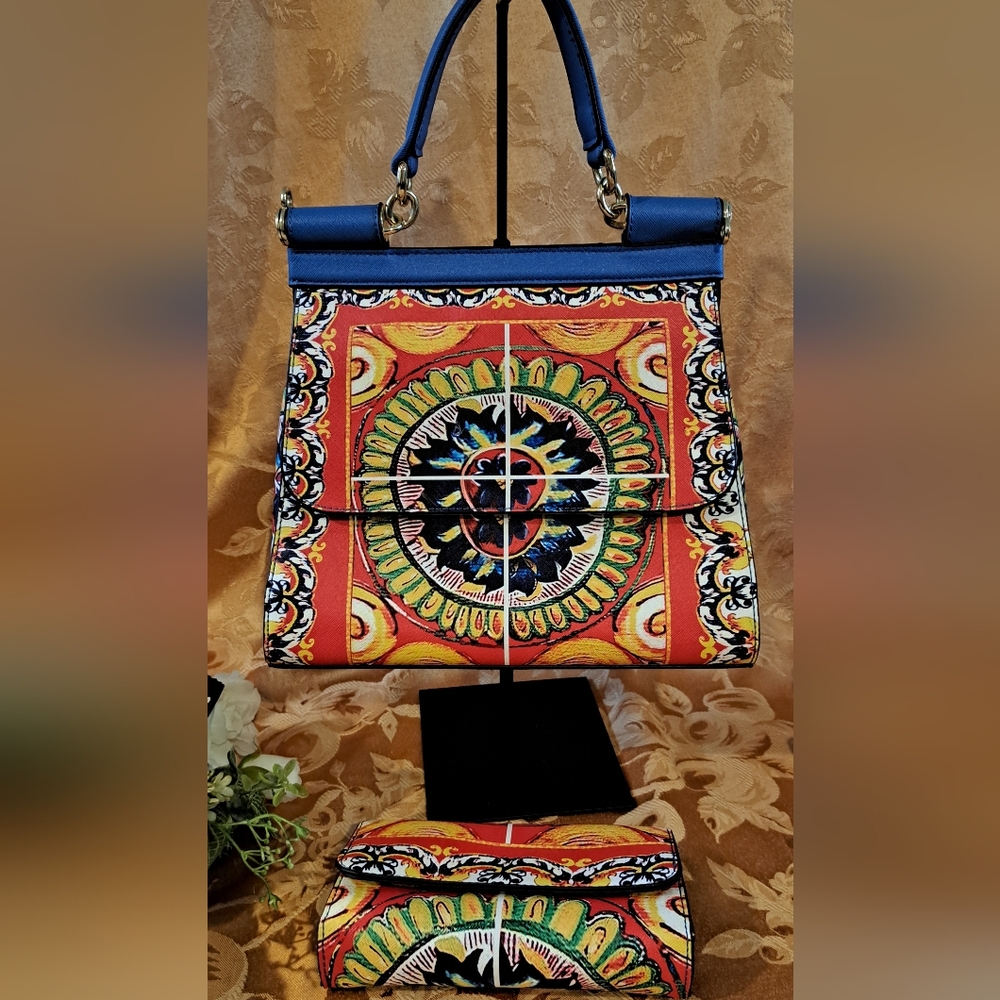 Vibrant Multicolor Patterned Women's Shoulder Bag - image 1